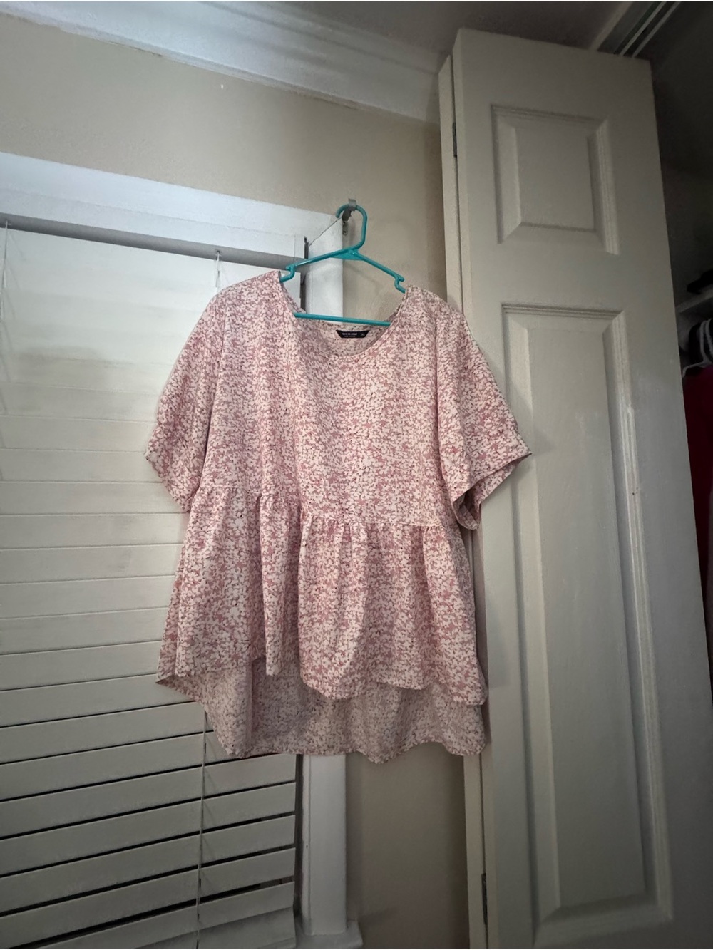 SHEIN Blush Pink Floral Peplum Tunic